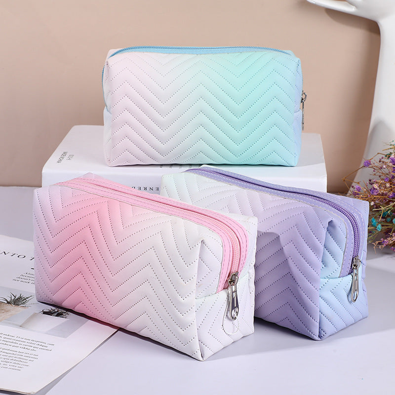 Gradient Stereoscopic Makeup Bag